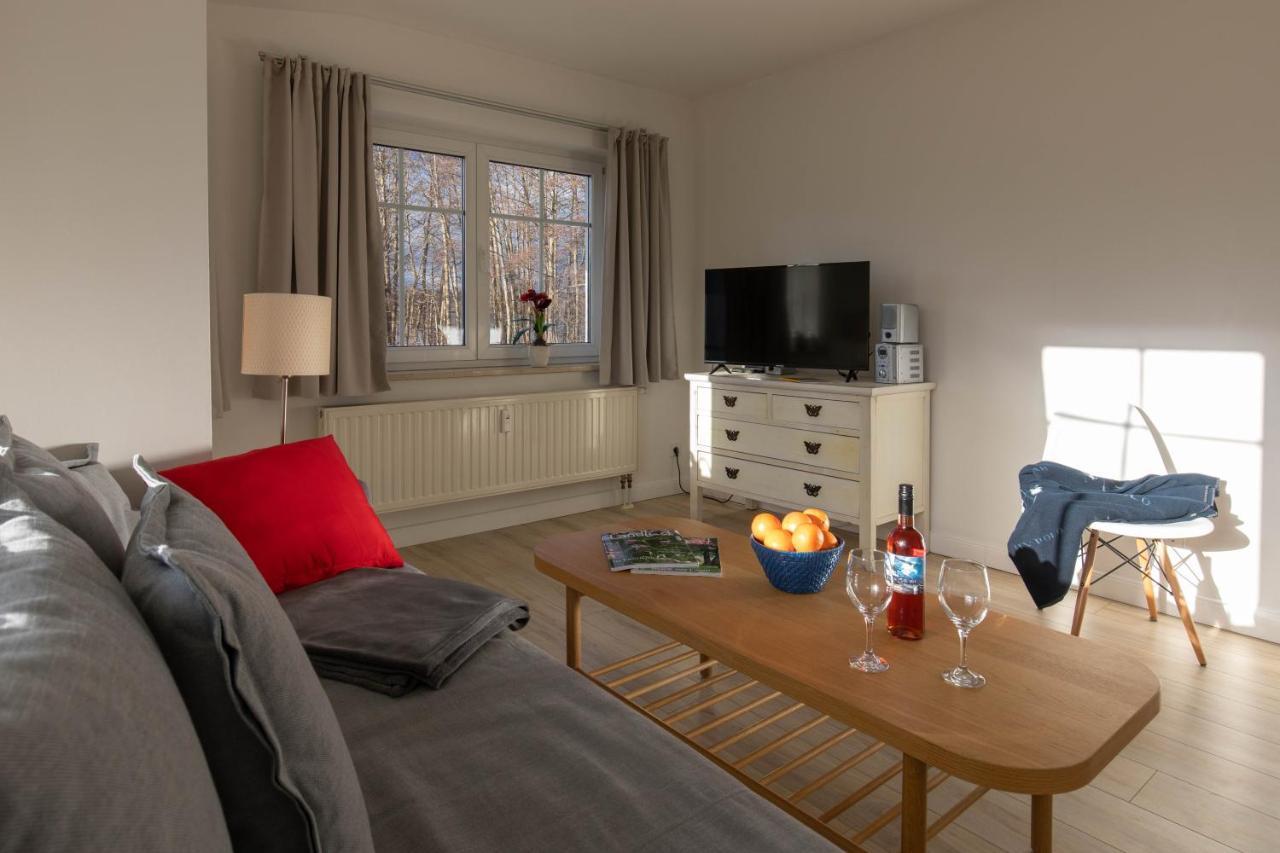 Apartment Ferienwohnung Schlosschen Am Schmachter See Von Fewo-rugen-urlaub